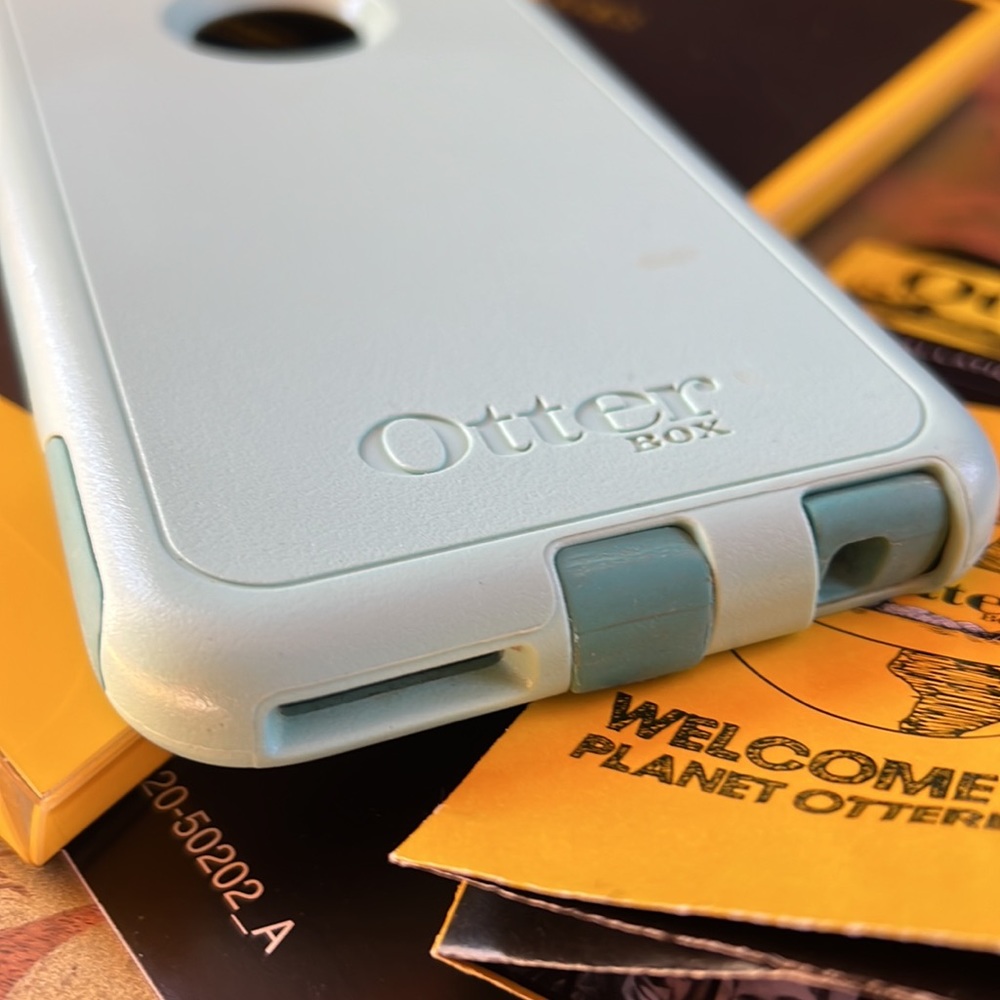 ❌DONATED❌ - 💚 3 for $12 💚 - OtterBox Commuter iPhone 6 Plus Phone Case - Picture 15 of 16
